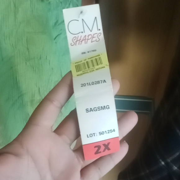 C. M. Shapes 2x blouse and pant set - Picture 2 of 4